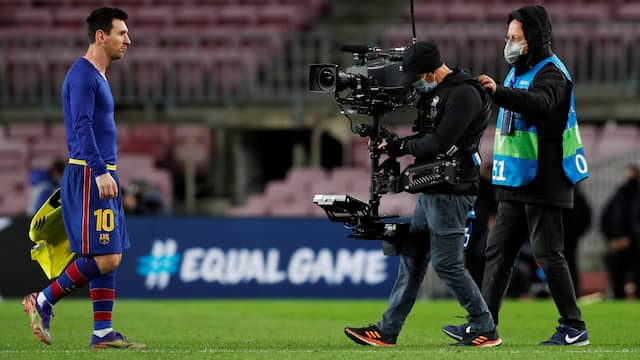 Lionel Messi heeft nog tot de zomer van 2021 een contract in het (voorlopig) lege Camp Nou.