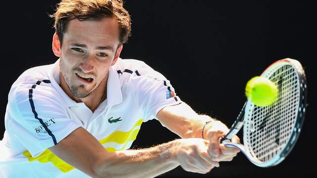 Daniil Medvedev moest diep gaan om Filip Krajinovic te verslaan.