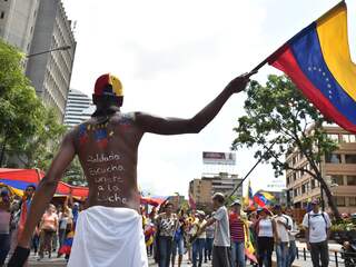 Oppositieleider Guaidó leidt demonstratie in Venezolaanse hoofdstad