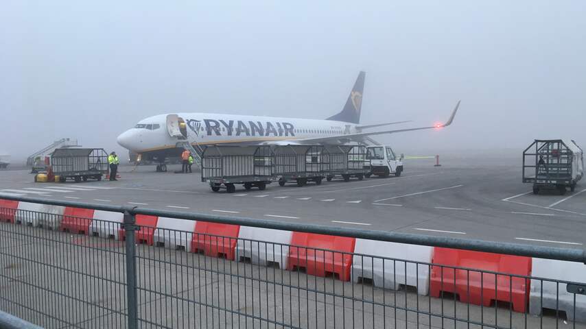 Opnieuw Hindert Dichte Mist Het Vliegverkeer Op Eindhoven Airport ...