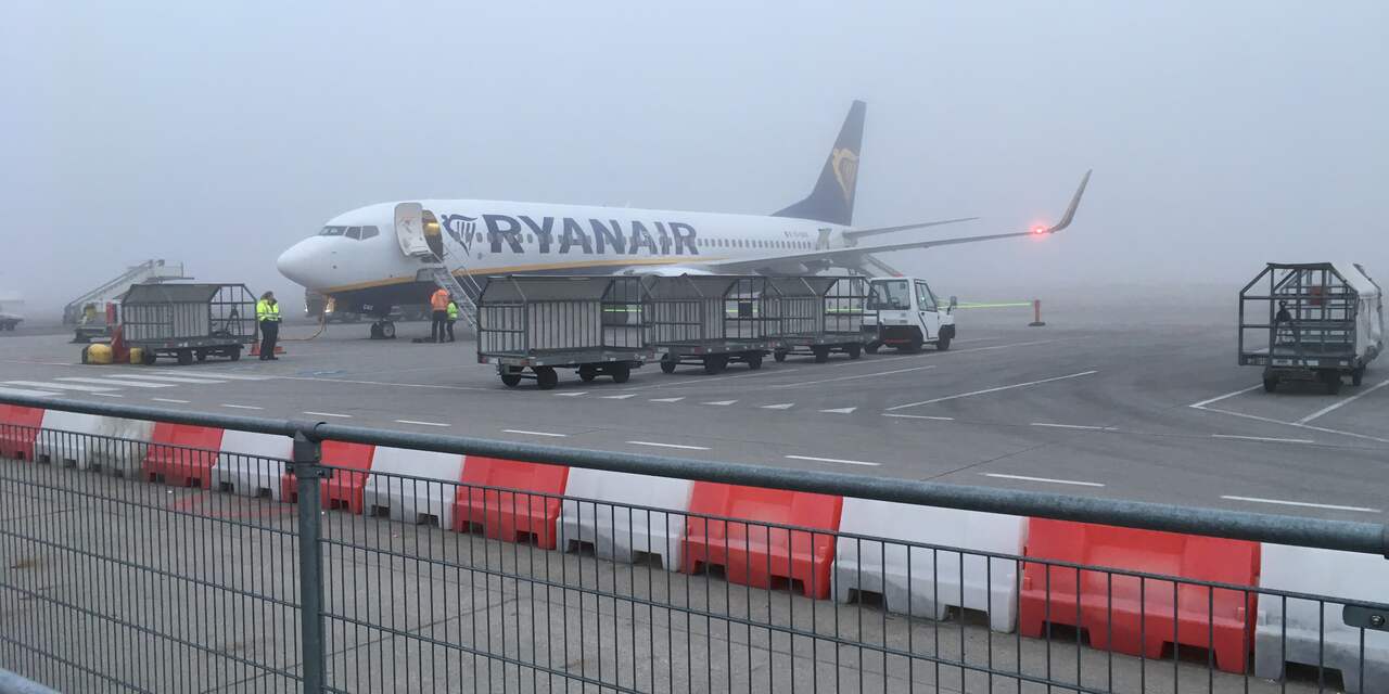 Opnieuw hindert dichte mist het vliegverkeer op Eindhoven Airport