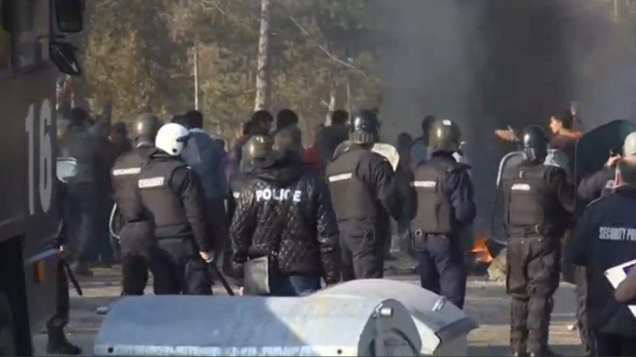 Tweehonderd mensen gearresteerd in Bulgaars vluchtelingenkamp
