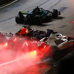 Liveblog F1 | Verstappen zakt terug door matige start in Singapore, Pérez leidt