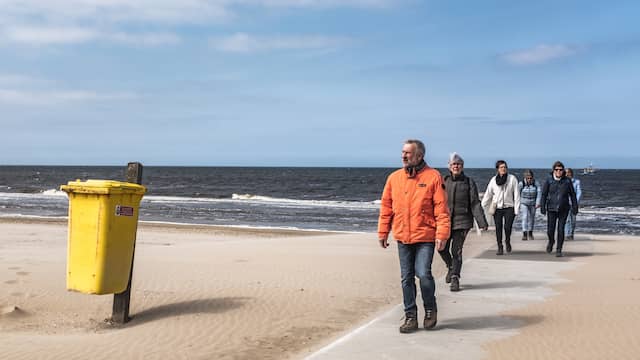 Strandgangers in Noordwijk aan Zee