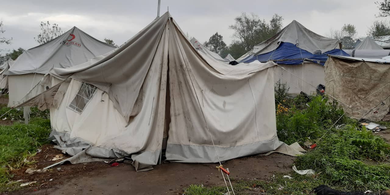 Rode Kruis: Situatie in Bosnisch vluchtelingenkamp is mensonwaardig