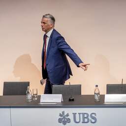 UBS-topman waarschuwt voor pijnlijke besluiten na overname Credit Suisse