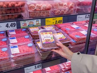 Lidl legt vegetarische producten direct naast vlees om vleeseter te verleiden
