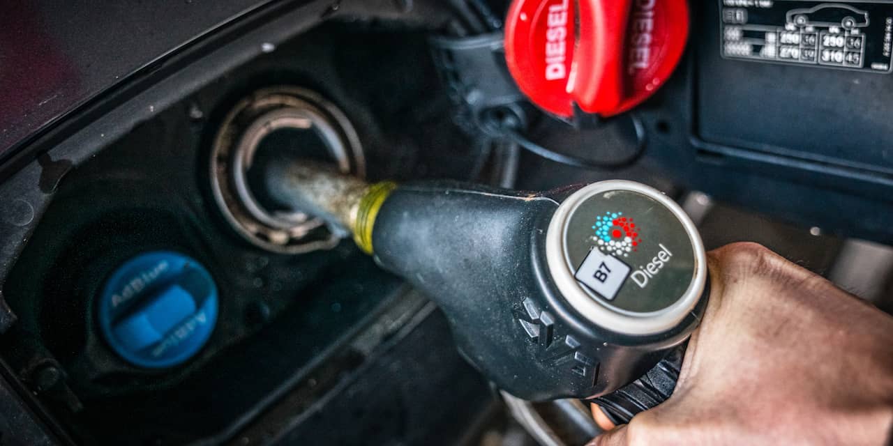 Waarom diesel nu bijna net zo duur is als benzine