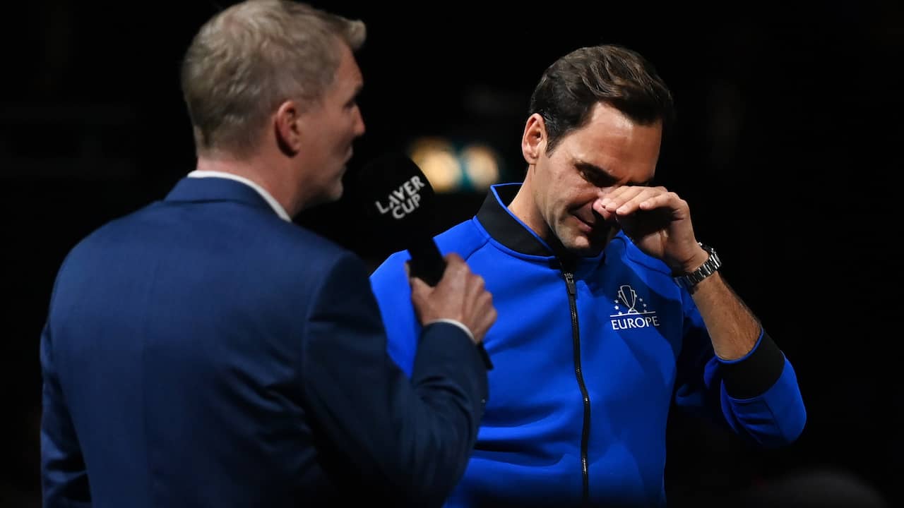 Beeld uit video: Bekijk het emotionele afscheid van Roger Federer als tennisser