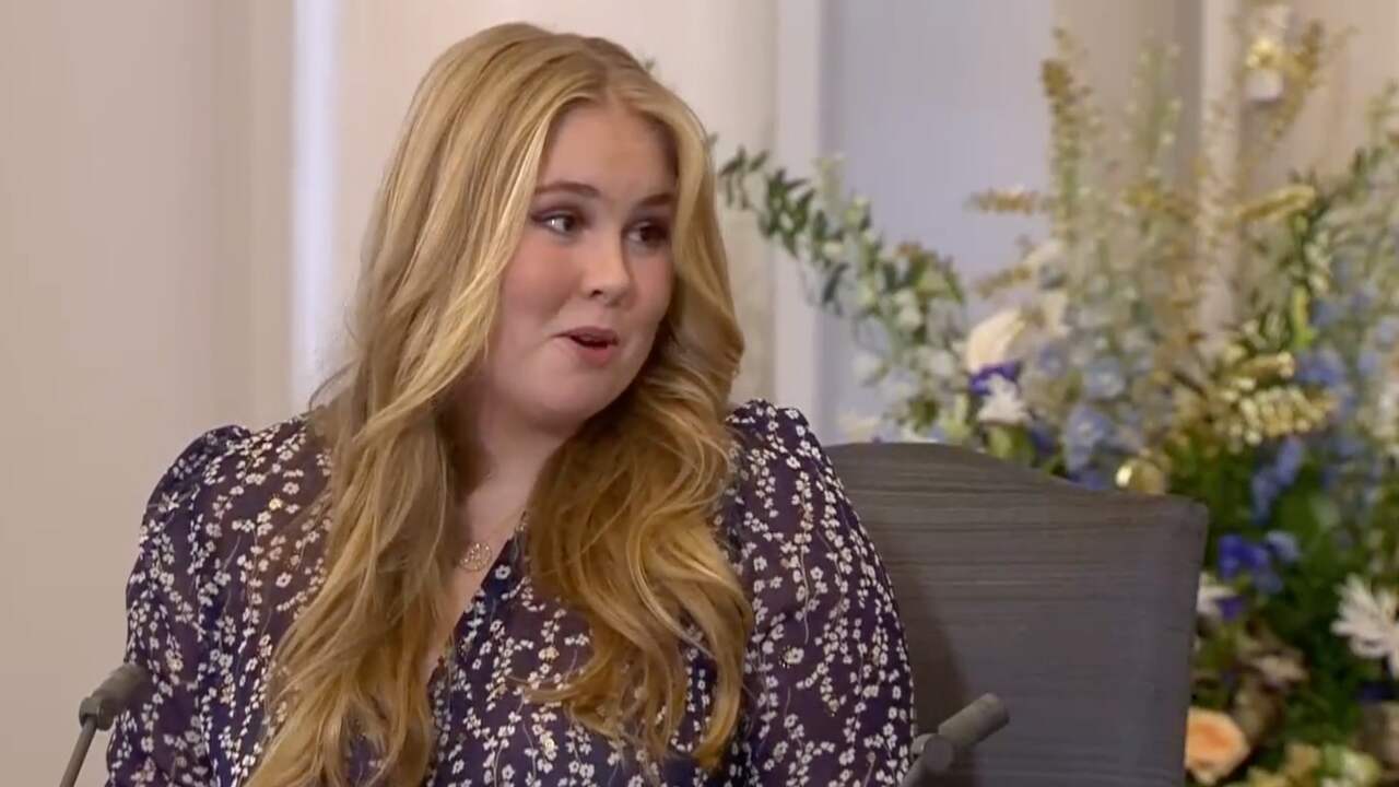 Beeld uit video: Amalia begint speech met grap tegen vader: 'Dank u, voorzitter'