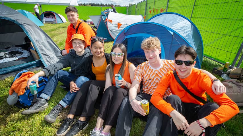 Vanuit hele land staan mensen op de camping van Free Your Mind: 'Extra dikke sokken en bier mee'