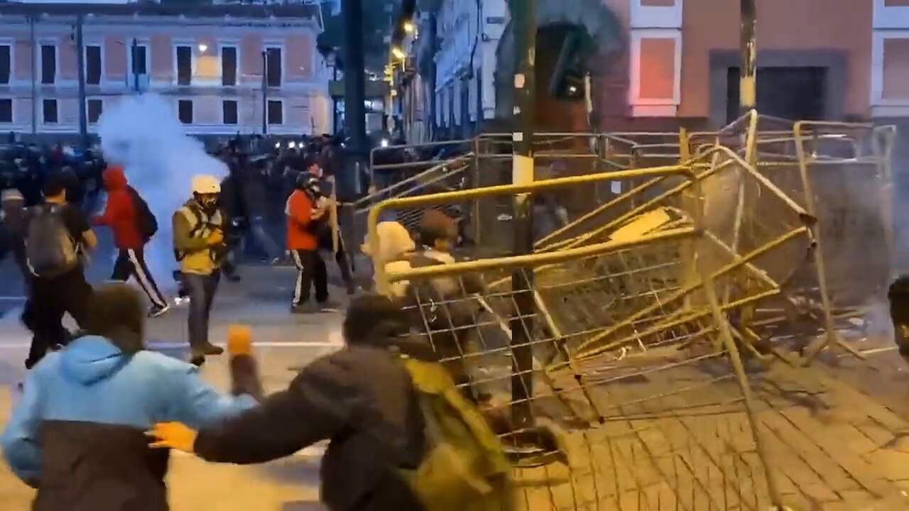 Beeld uit video: Noodtoestand in hoofdstad van Ecuador om brandstofprotesten