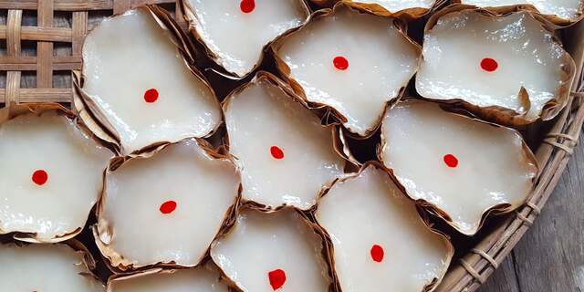 Niangao: gevulde rijstcake is typisch iets om te eten met Chinees Nieuwjaar.