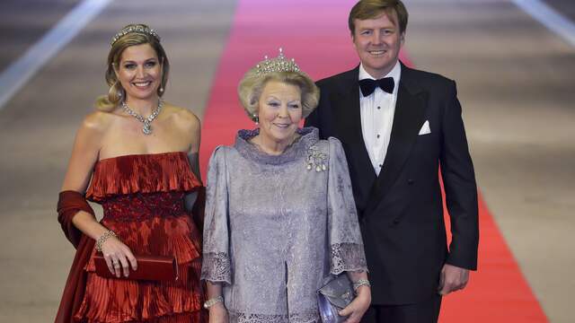 In 2013 was er geen traditionele Koninginnedag: die dag werd Willem-Alexander ingehuldigd als koning. De familie dineerde 's avonds in het Rijksmuseum.