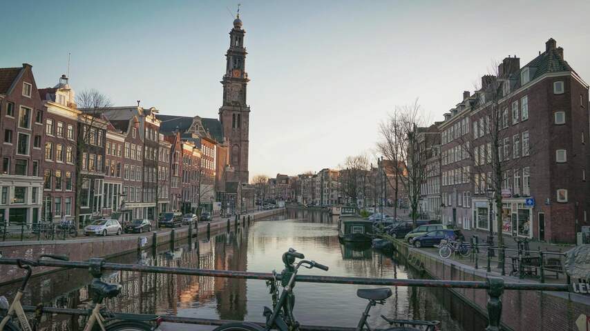 Jan Cremer onderscheiden voor culturele bijdrage aan Amsterdam