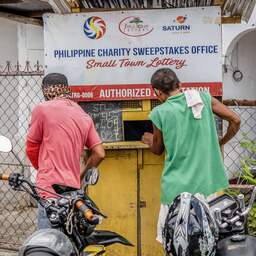 Filipijnse loterijwinnaars delen prijs en winnen geen 4 miljoen maar 9.400 euro