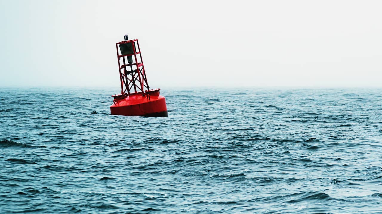 Brazilian fisherman rescued from a buoy in the Atlantic Ocean after two days |  distinct