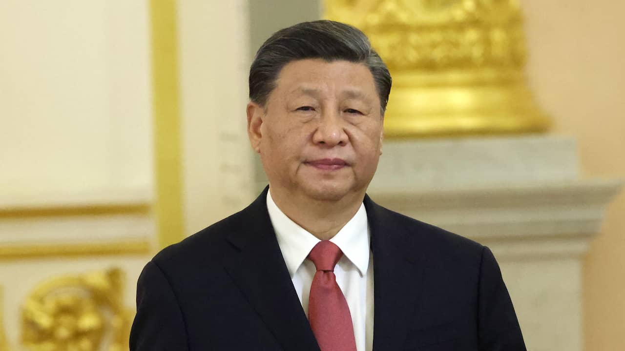 Chinese President Xi makes a long-awaited phone call with Zelensky |  outside