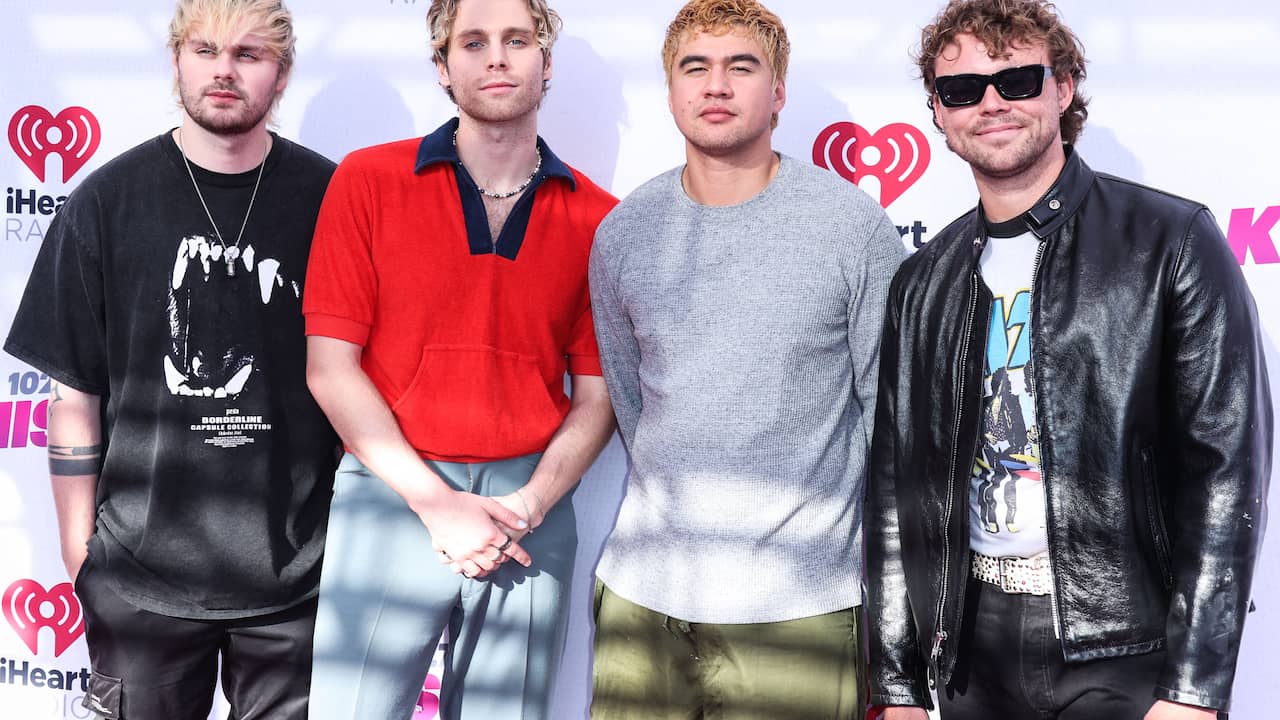 Drummer 5 Seconds Of Summer removed due to overheating |  NOW