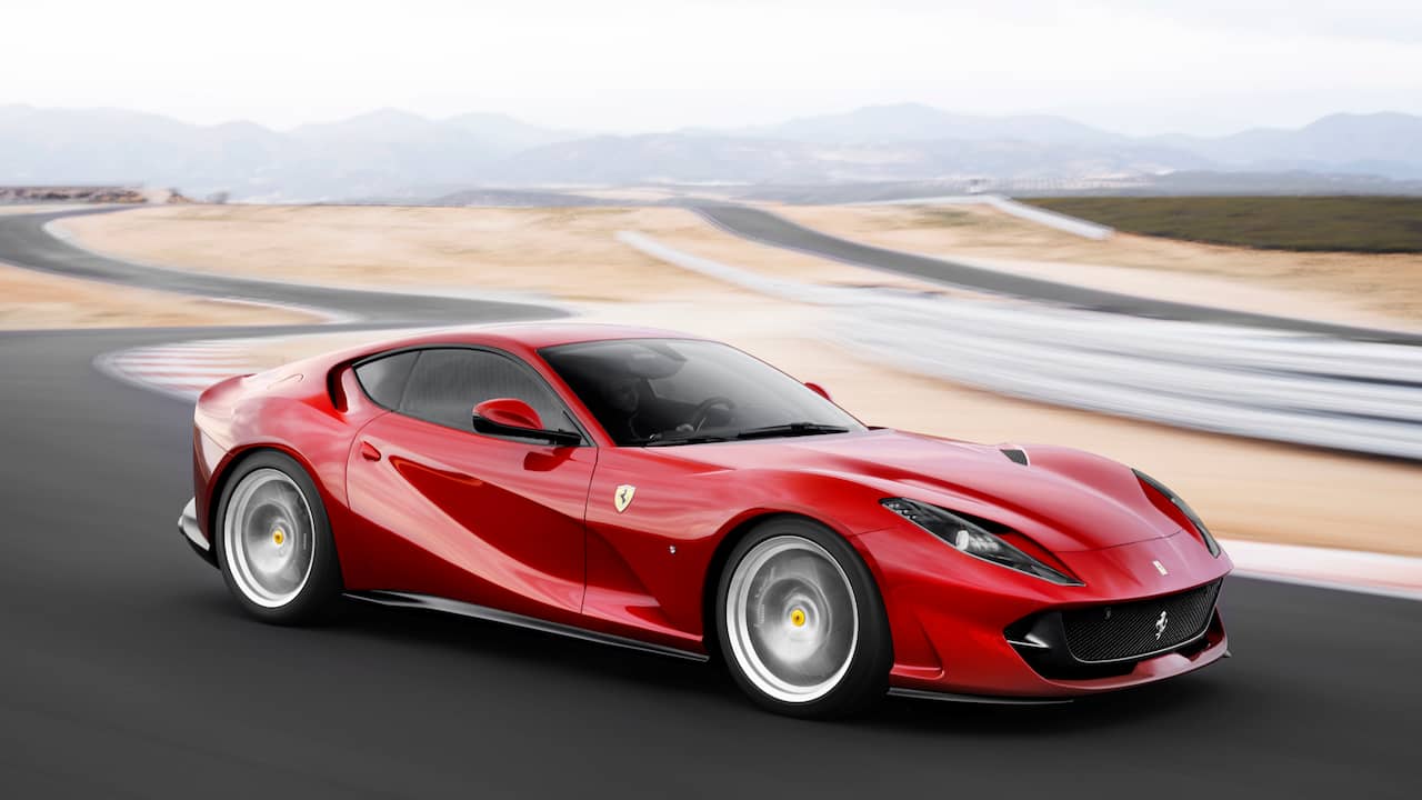 Ferrari Presents A New Hybrid Supercar This Month