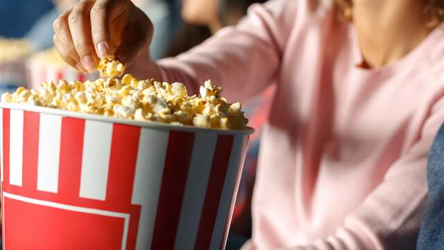 Dit Is Waarom We Popcorn Eten In De Bioscoop Nu Het Laatste Nieuws Het Eerst Op Nu Nl