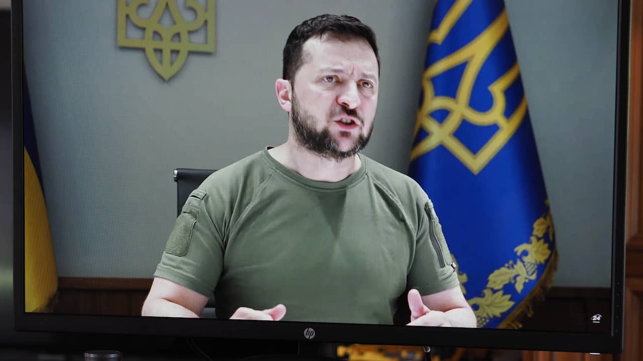 Zelensky licenzia altri 30 impiegati dei servizi segreti ucraini |  ADESSO