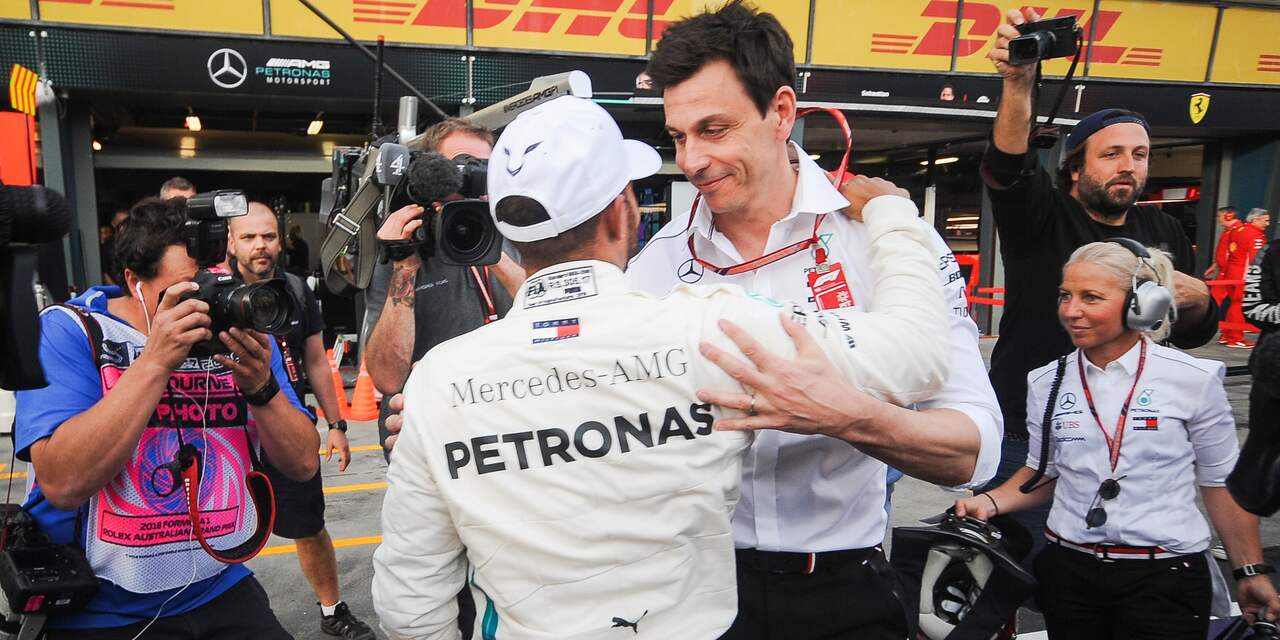 Wolff: 'Mercedes moet zichzelf overklassen om kans te maken op wereldtitel'