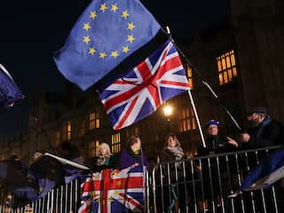 Brexit-commissie: 'No deal-Brexit' kan geen overheidsbeleid zijn