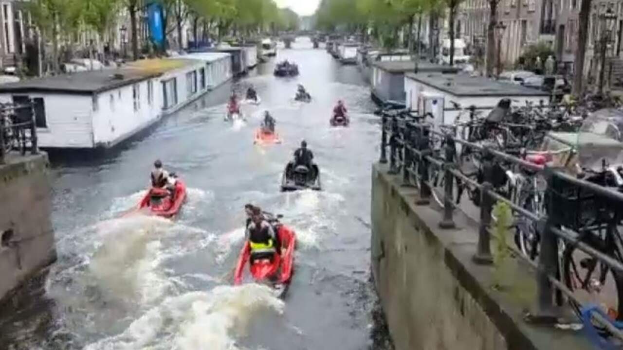 jetski amsterdam jetski s zorgen voor overlast op prinsengracht nu het jetski amsterdam jetski s zorgen voor overlast op prinsengracht nu het