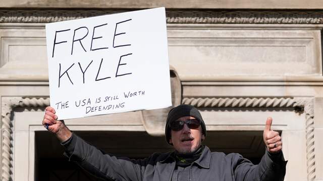 'Free Kyle'.