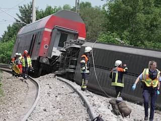 Duitse hulpdiensten vinden vijfde dodelijke slachtoffer na treinongeluk Beieren