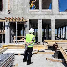 Minder vergunningen, dalend vertrouwen: Dit betekent het voor de bouw