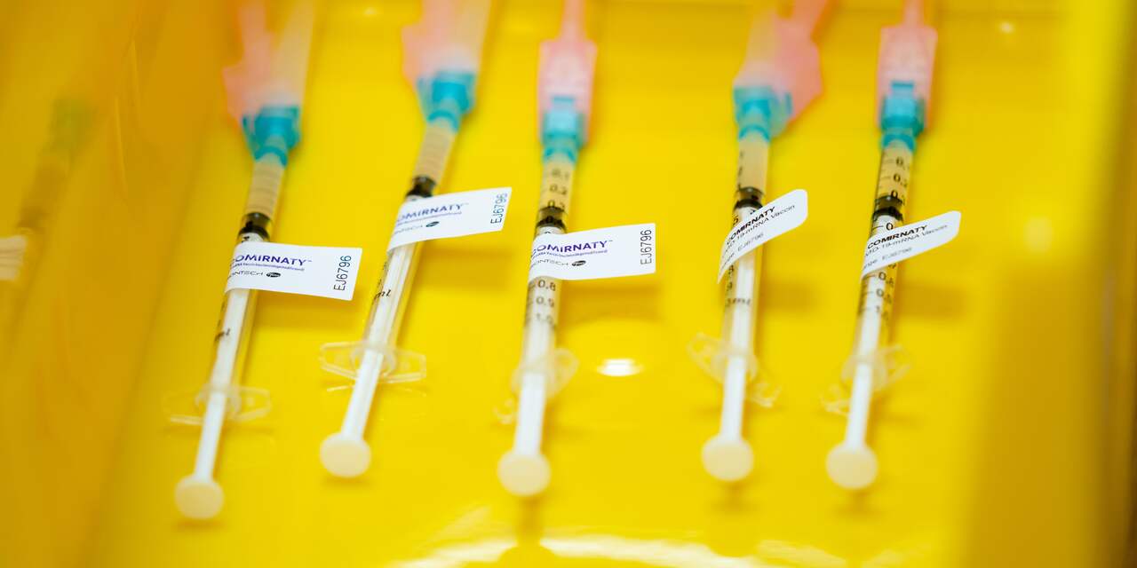 Pfizer start met laatste onderzoeksfase van aan omikronvariant aangepast vaccin