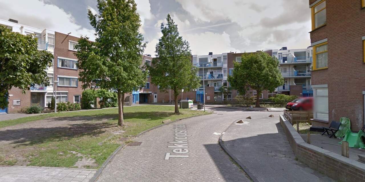 Drie mannen dringen woning binnen bij Tekkopstraat