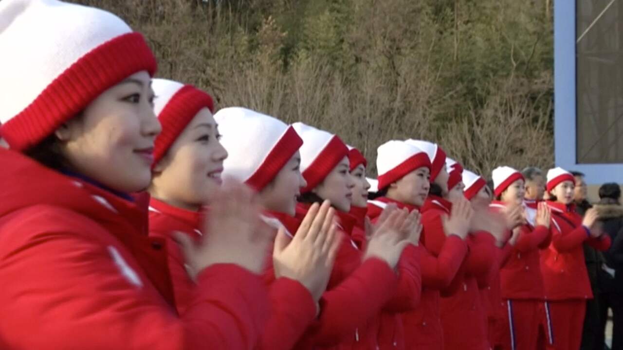 Beeld uit video: Noord-Koreaanse cheerleaders geven grote show tijdens Winterspelen