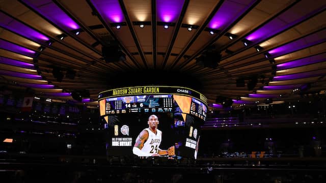 Kobe Bryant werd groots geëerd tijdens de bijeenkomst in de Mohegan Sun Arena.