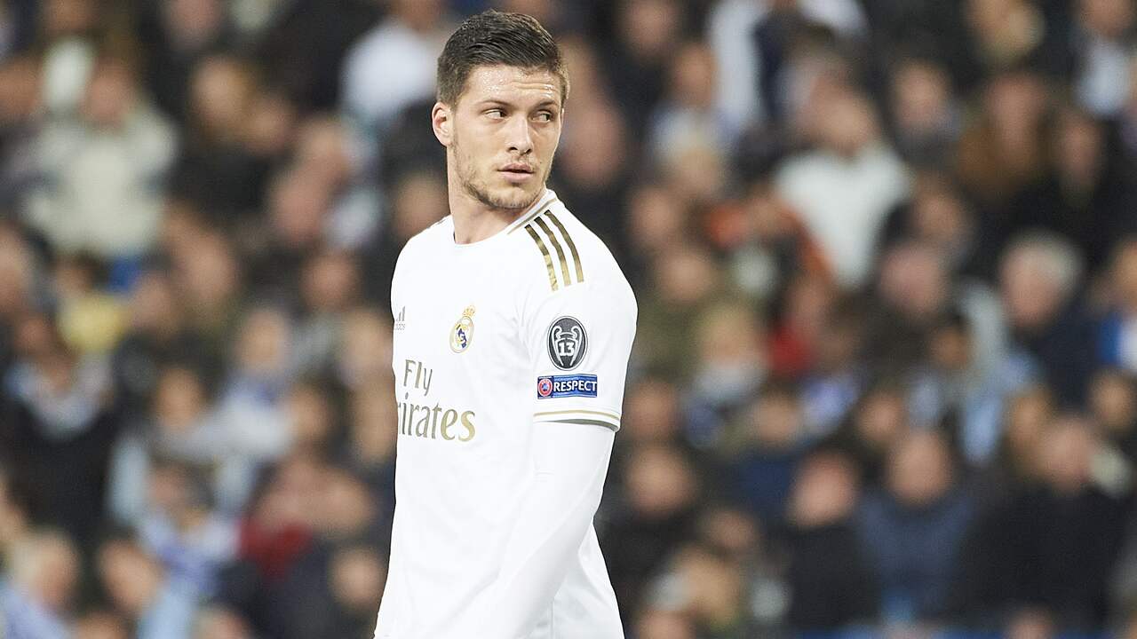 Servische politie onderzoekt schending van quarantaine Real-spits Jovic