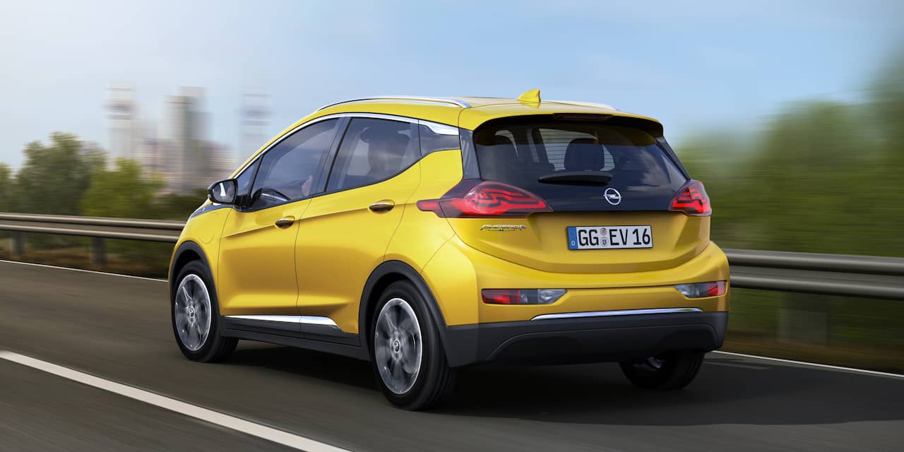 Opel onthult Ampera-e