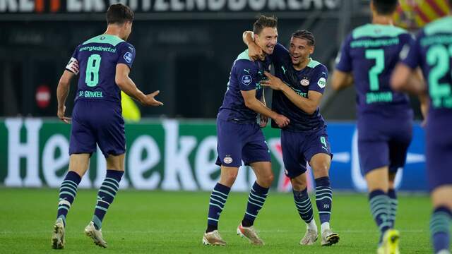 Vreugde bij PSV na de 0-1 van Olivier Boscagli.