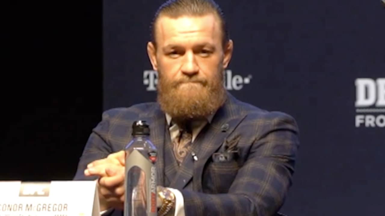 Journalist uitgejoeld na vraag aan McGregor over seksueel misbruik