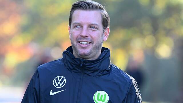 Florian Kohfeldt leidde donderdag zijn eerste training bij VfL Wolfsburg.