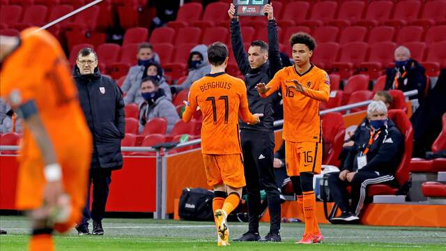 In de laatste interlandperiode speelde Calvin Stengs twee van de drie wedstrijden.