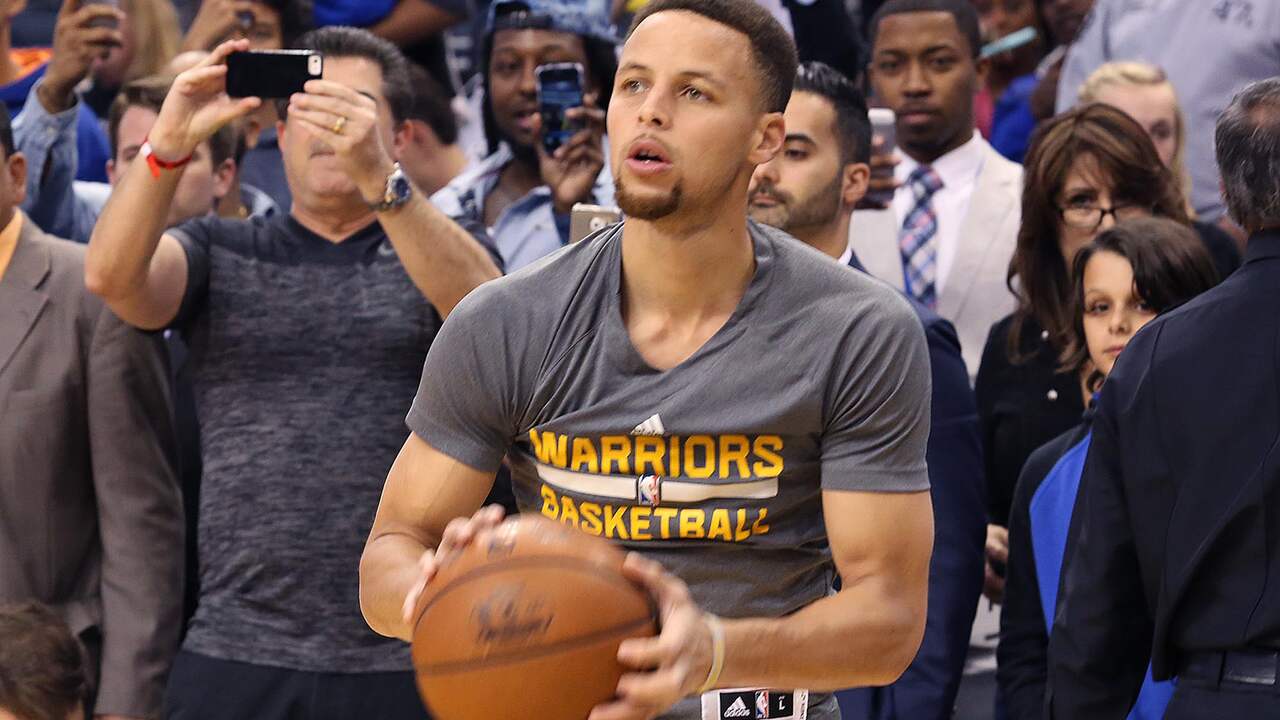 De warming-up van Stephen Curry