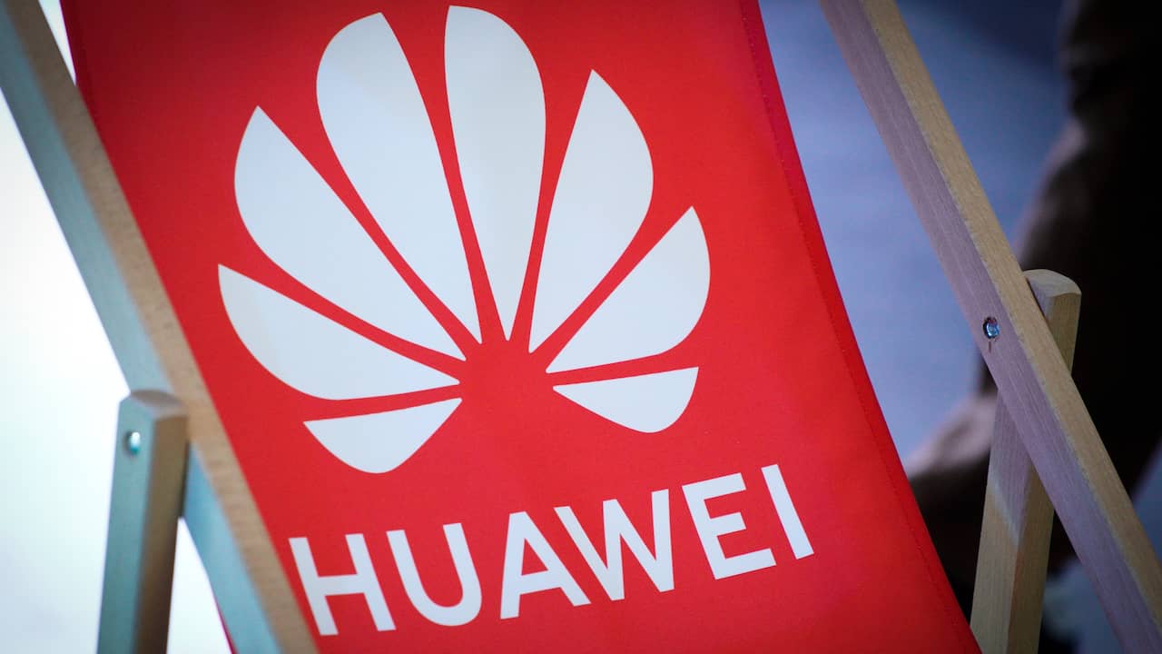 Google restricts Huawei's use of Android