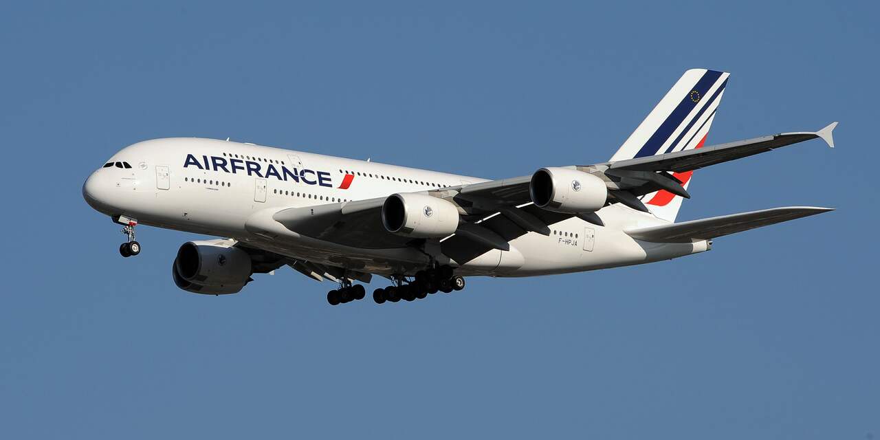 Cabinepersoneel Air France wil staken tegen kostenbesparingen