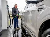 Benzineprijs duikt onder de 2 euro, laagste niveau in ruim een jaar