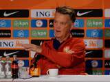 Van Gaal ruziet met journalisten: 'Ga samen maar een clubje vormen'