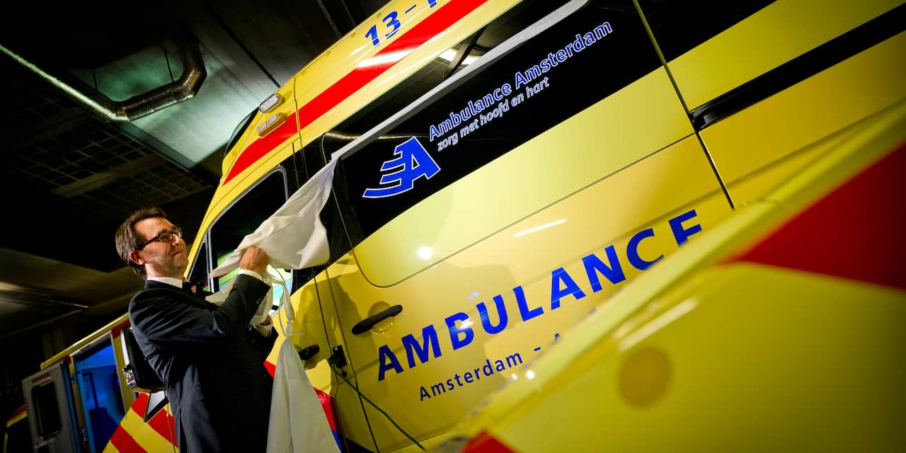 Ambulances Amsterdam doen steeds langer over rit naar gewonde