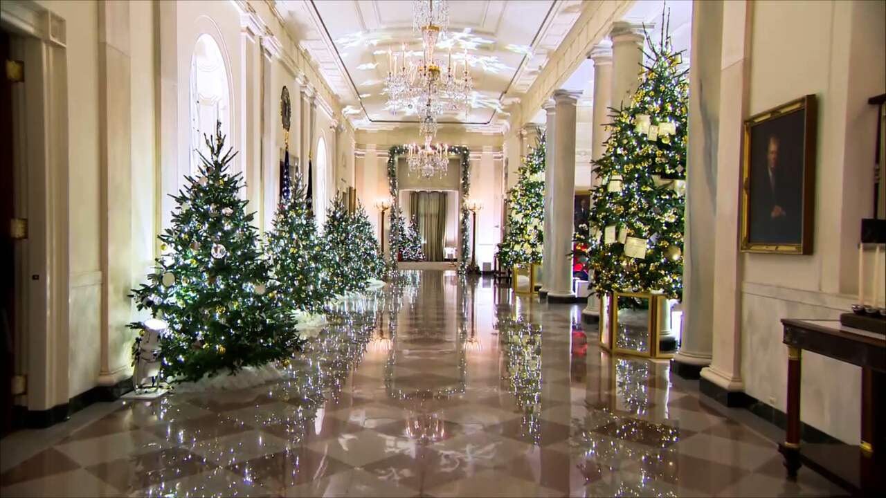 Beeld uit video: Witte Huis onthult kerstversiering inclusief 77 kerstbomen