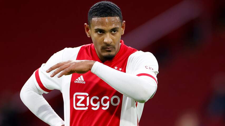 Recordaankoop Haller niet op spelerslijst Europa League bij Ajax
